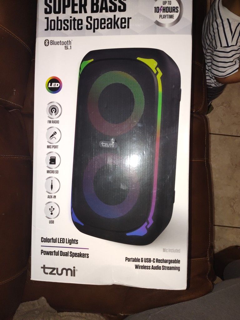 SUPER BASS: Job site speaker| BLUETOOTH 5.1