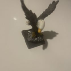 Small Eagle Statue