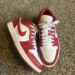 Jordan 1 Low Gym Red USED Size 9