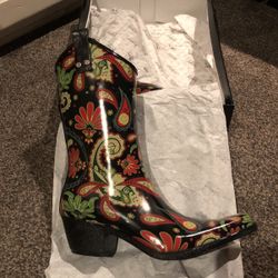 Nomad Yippy Black Paisley Rain Boots 