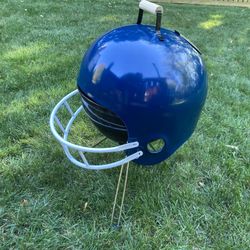 14” Grill With Helmet Shaped Blue Lid