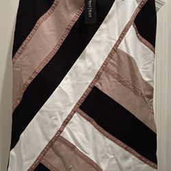 White House Black Market Skirt 