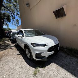 Hr-V FULL OF PARTS