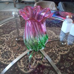 VINTAGE GLASS VASE