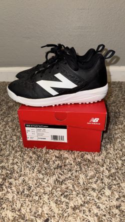 Size 4 New Balance 4040 V8 Turf Baseball Shoes