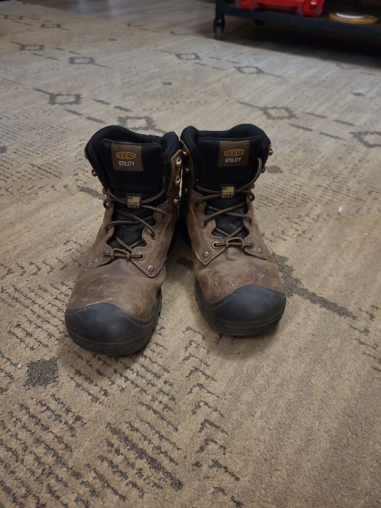 size 9.5 Keen Steeltoe workboots