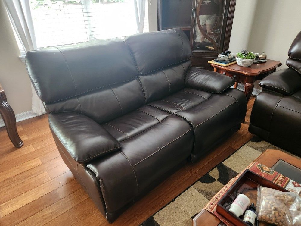 Leather Love Seat Power Recliner