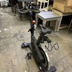 Like New Echelon Ex4s Exercise Bike