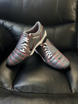 Soccer cleats