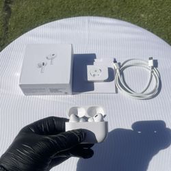 AirPods Pro 2 ANC with Wireless Charging Case