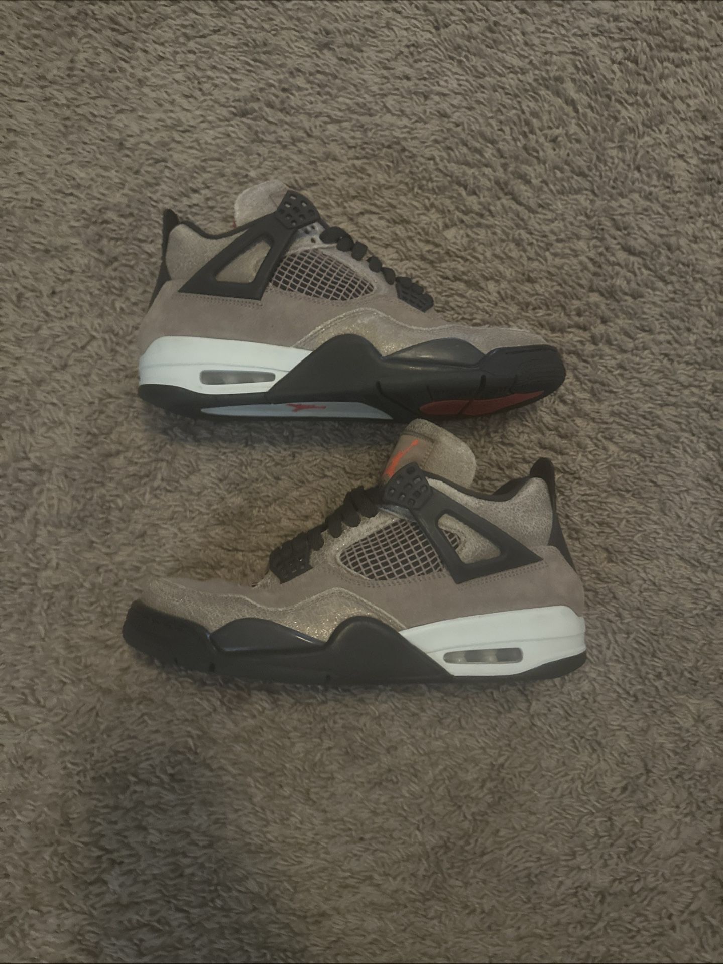 Jordan 4 Taupe Haze Size 10 Men’s