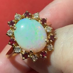 🔥 Fire Opal Ring – 14k Gold – Diamonds & Rubies – Vintage Beauty!