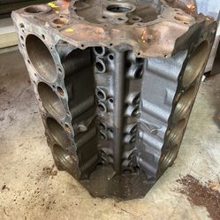 Small block Chevy 350 Block