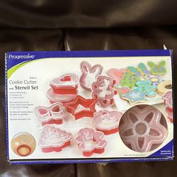 Progressive Cookie Cutter and Stencil Set