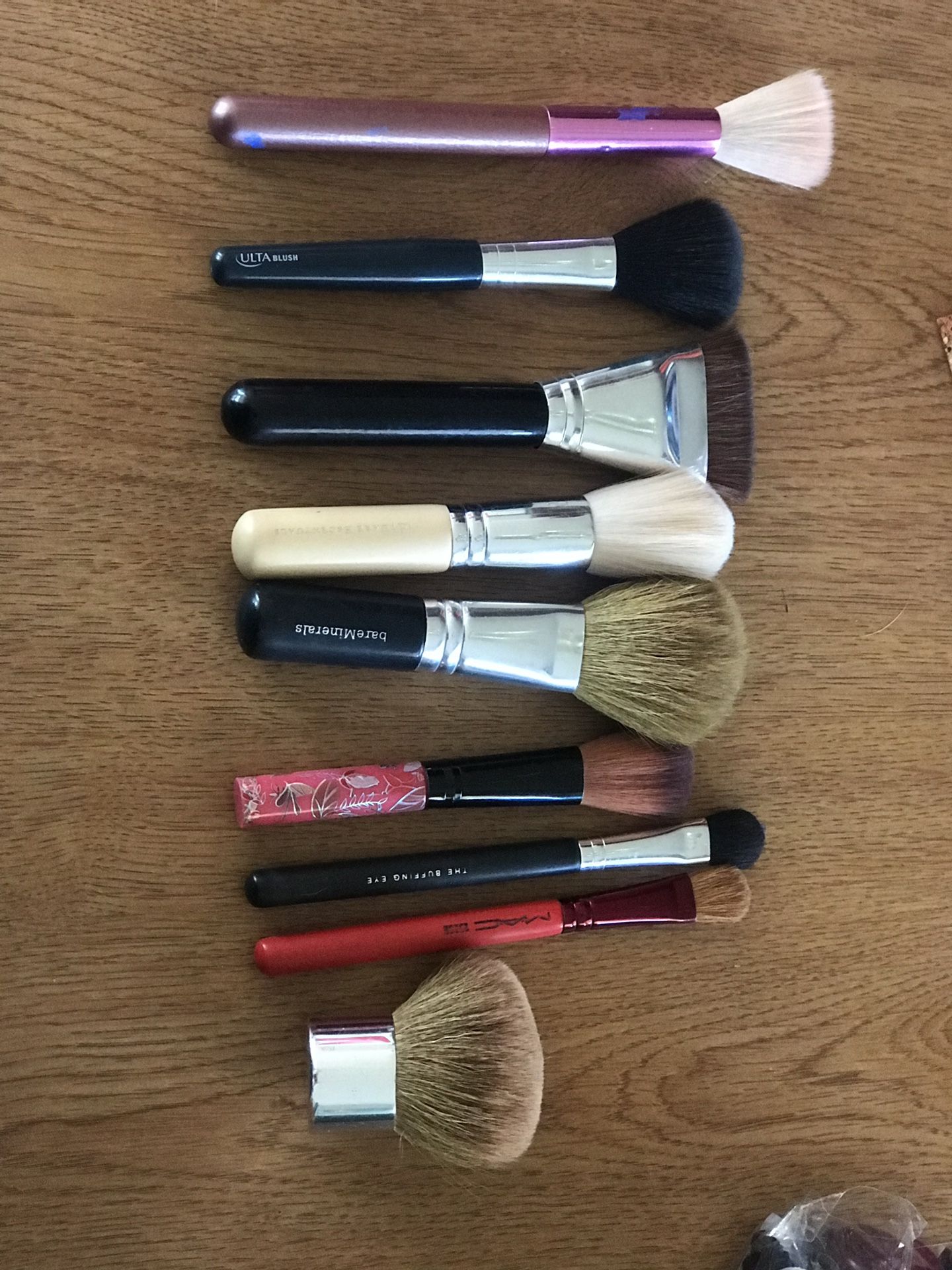 Name brand makeup brushes