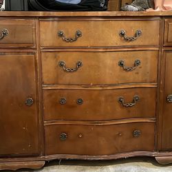 1952 DUNCAN PHYFE Antique Dresser