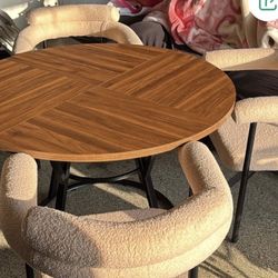 Dining Table With 4 Chairs 