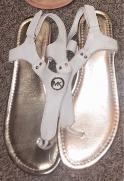 Micheal Kors girls sandal
