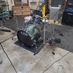 4 pc pdp drum set