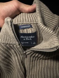 Abercrombie & Fitch Sweater