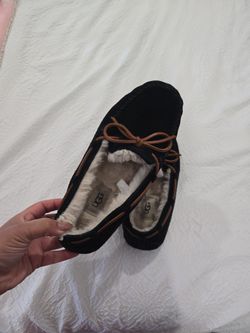 Uggs Dakota Black Slippers Size 8
