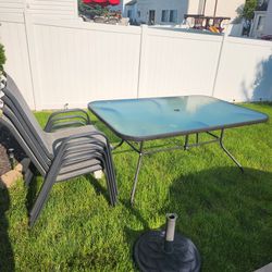 Free Outdoor Table and Chairs 