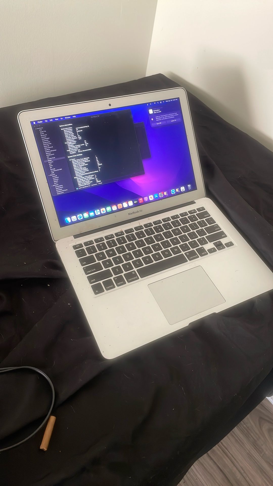 Mac Book Air New Conditions I.0.S 17