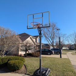 Basketball Hoop - Movable