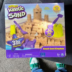 Never opened Kinetic Sand kit