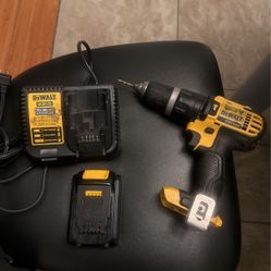 De Walt Hammer Drill 20 V