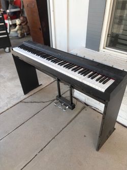 Yamaha p125 piano