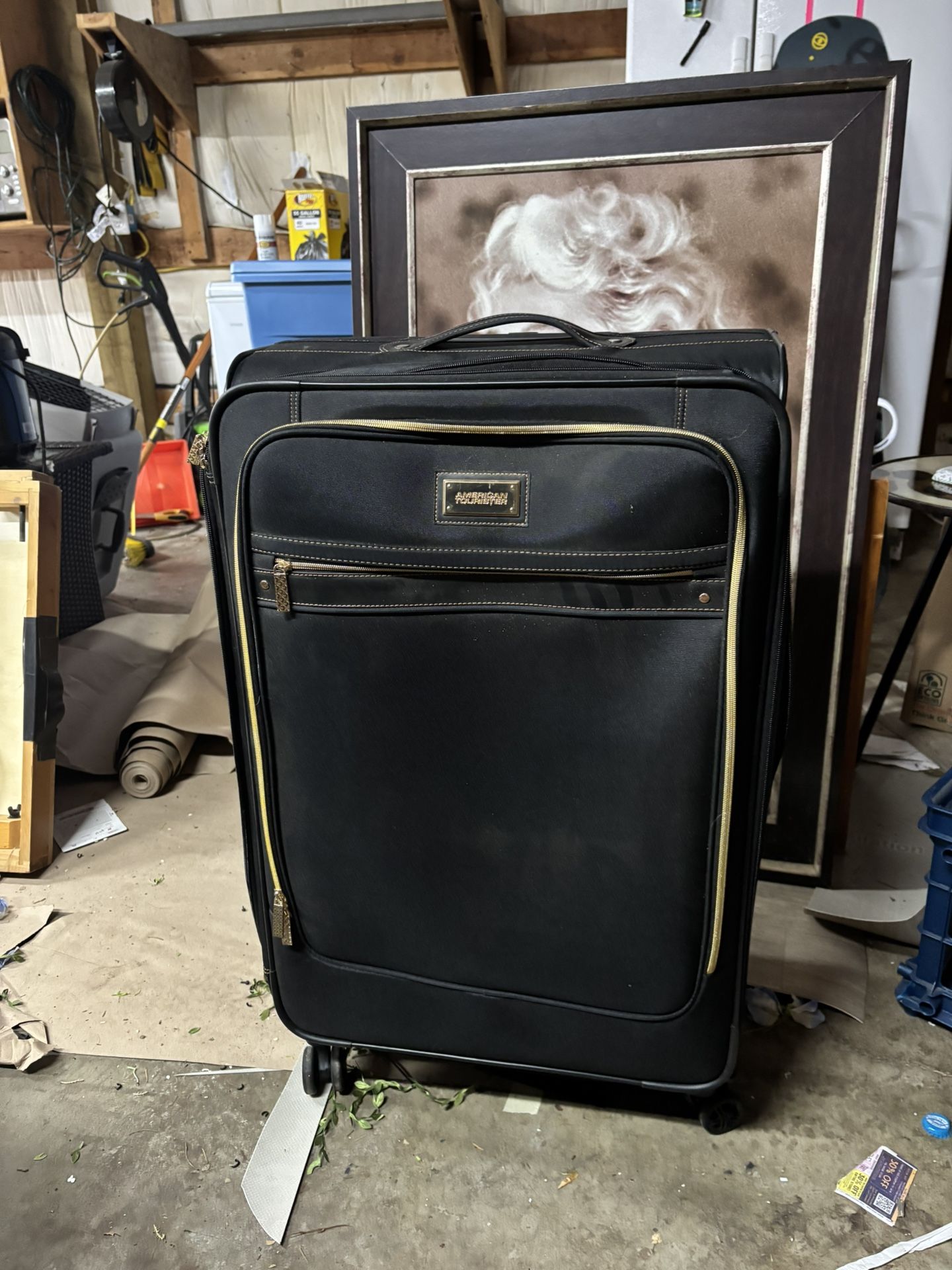 Large Airport Luggage By American Tourister