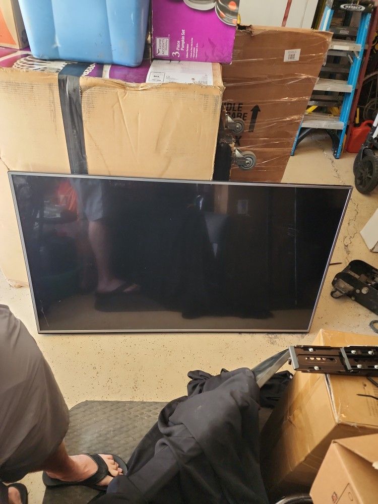LG 60 Inch Tv