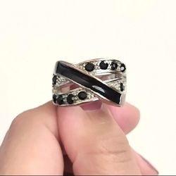 Crossover Cocktail Ring Silver Tone With Black Rhinestones Size US 7 