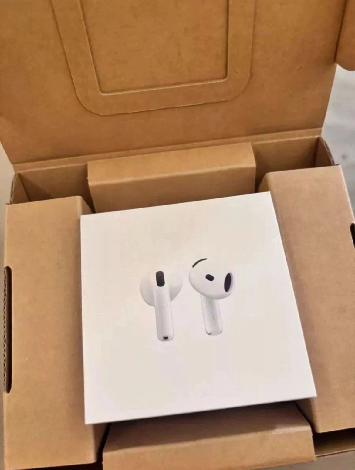 Apple airpods 4 ANC