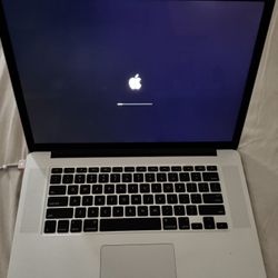 MacBook Pro 15 - Mint Condition