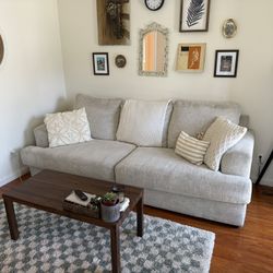 Cream/grey Couch 