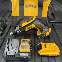 DEWALT 20V XR Drywall Screw Gun Combo – Nuevo