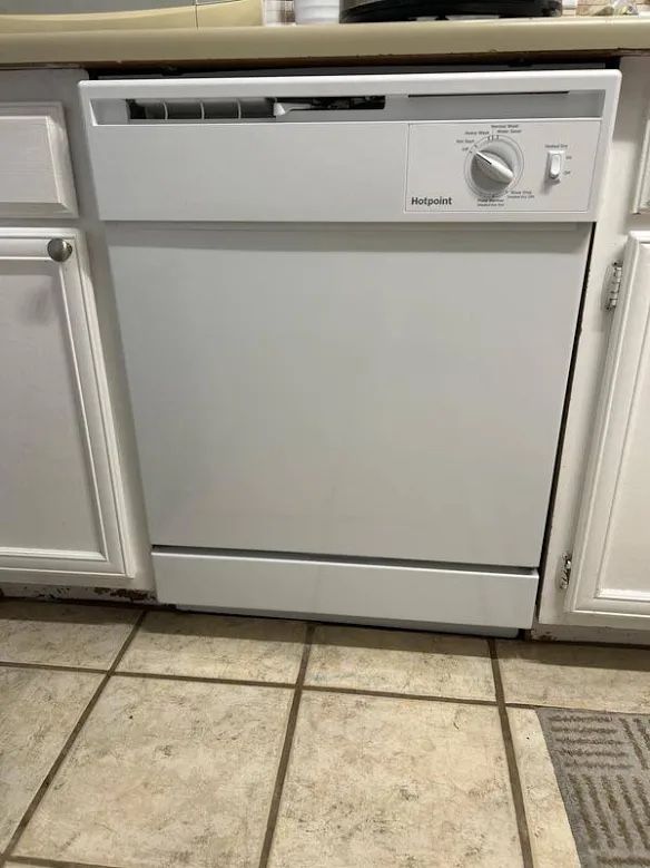 Hotpoint Dishwasher