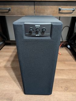 Subwoofer Yamaha YTS-SW150 Dual  8"