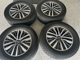 2024 Nissan Armada SL OEM 20" Rims - Set of 4 (Like New)