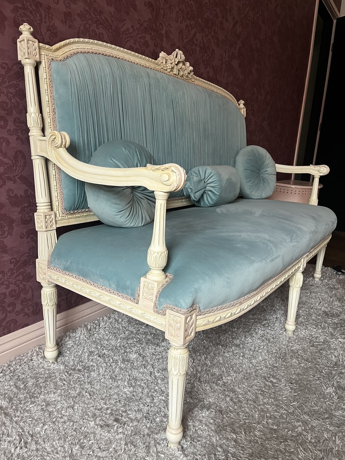 Loveseat