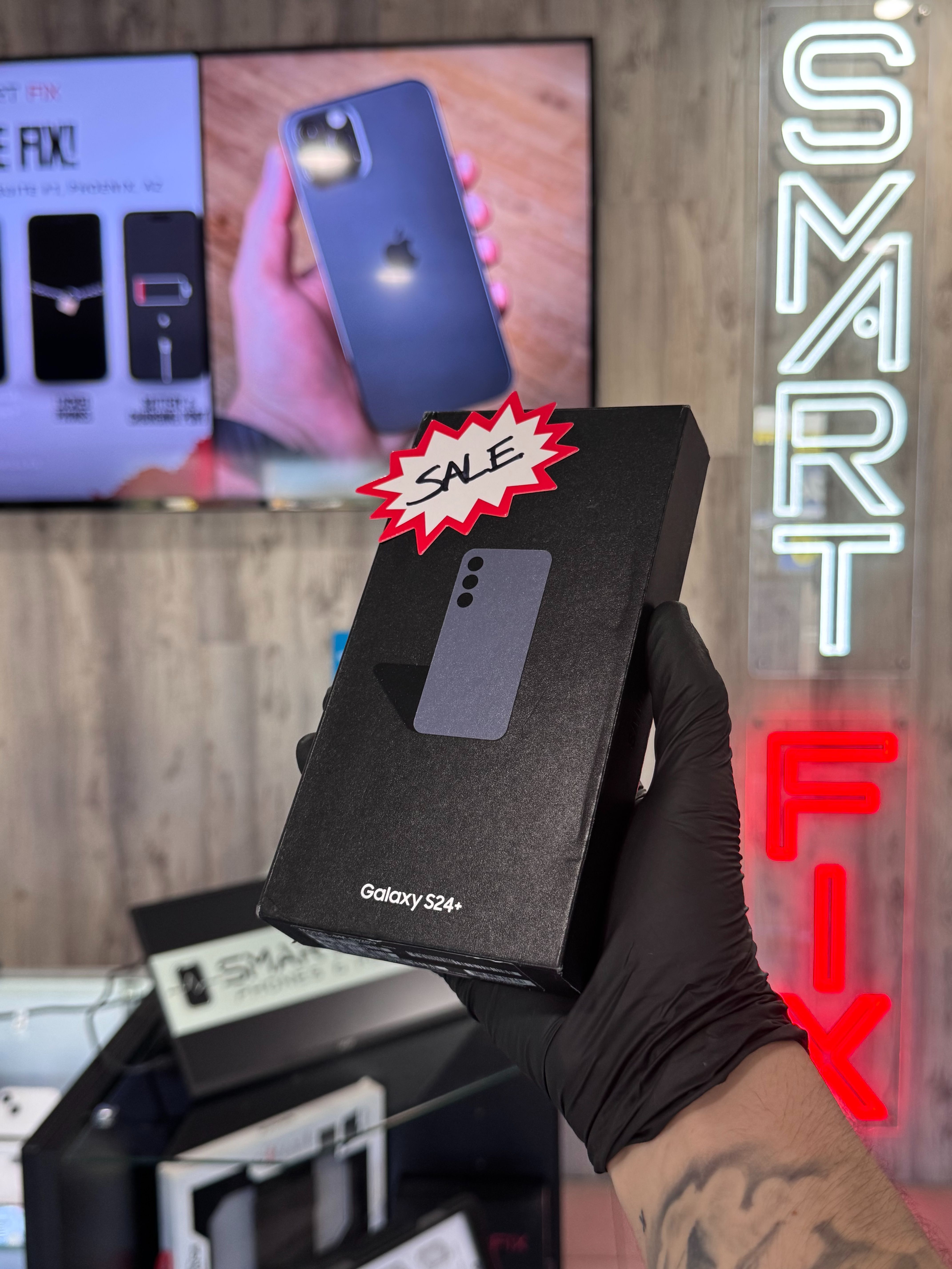 Brand New Samsung Galaxy S24 Plus 256 GB - Purple (Unlocked) + Warranty