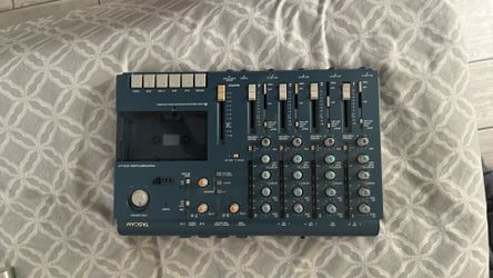 Tascam 414 MKll Cas’s recorder /studio in a box