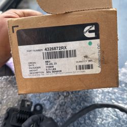 NEW OEM Nitrogen Oxide Sensor (contact info removed) For Cummins (contact info removed)RX