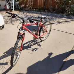 Trek 4300 Bike