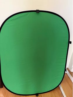 Green and Blue Screen