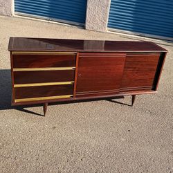 Mid Century Modern Dresser/ Credenza Vintage