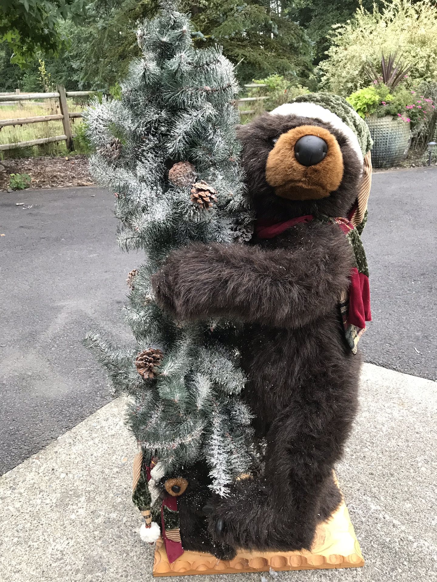 Christmas Bear with cub Hugging tree