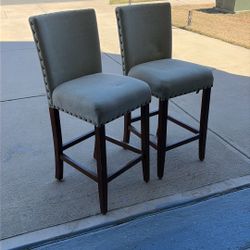 [FREE] Bar Counter High Chairs